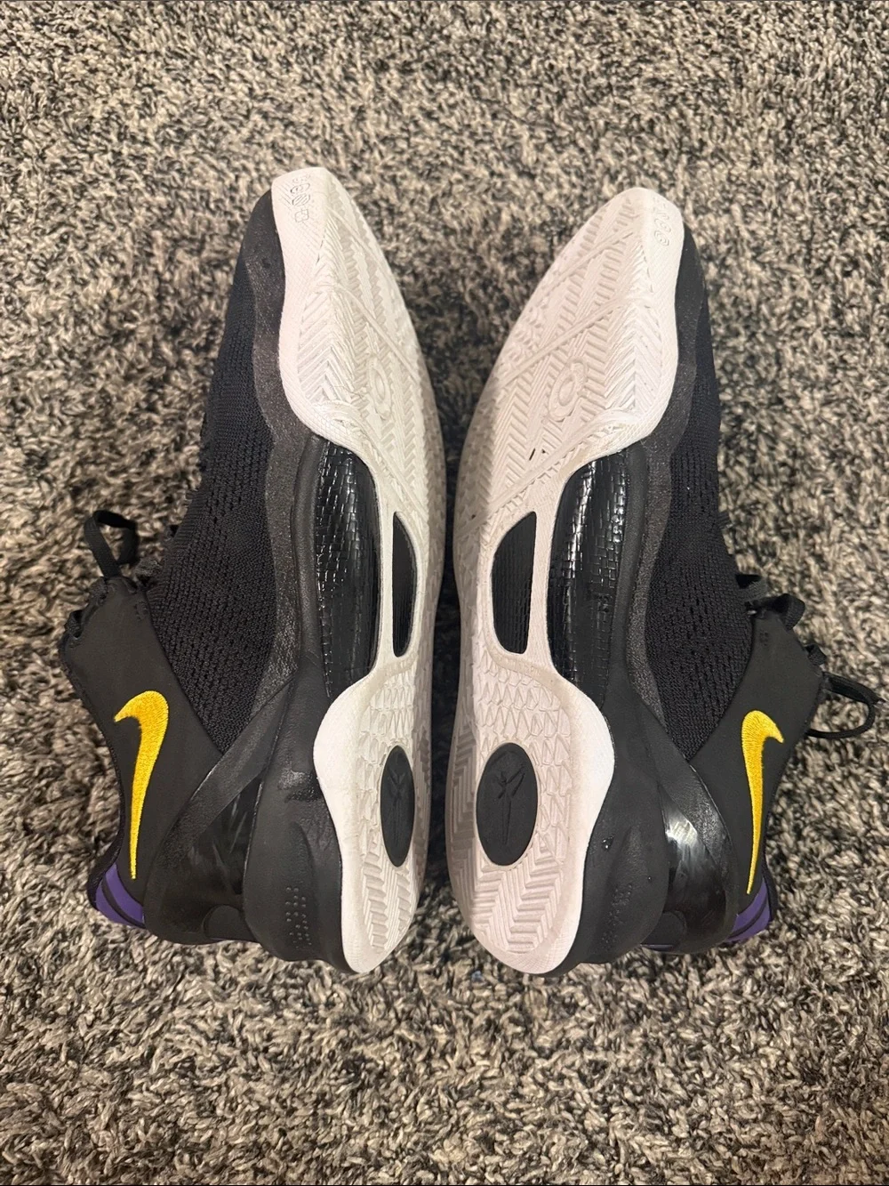 Nike Kobe Bryant Basketball Shoes Black Gold Purple Youth 7Y Women’s 8.5